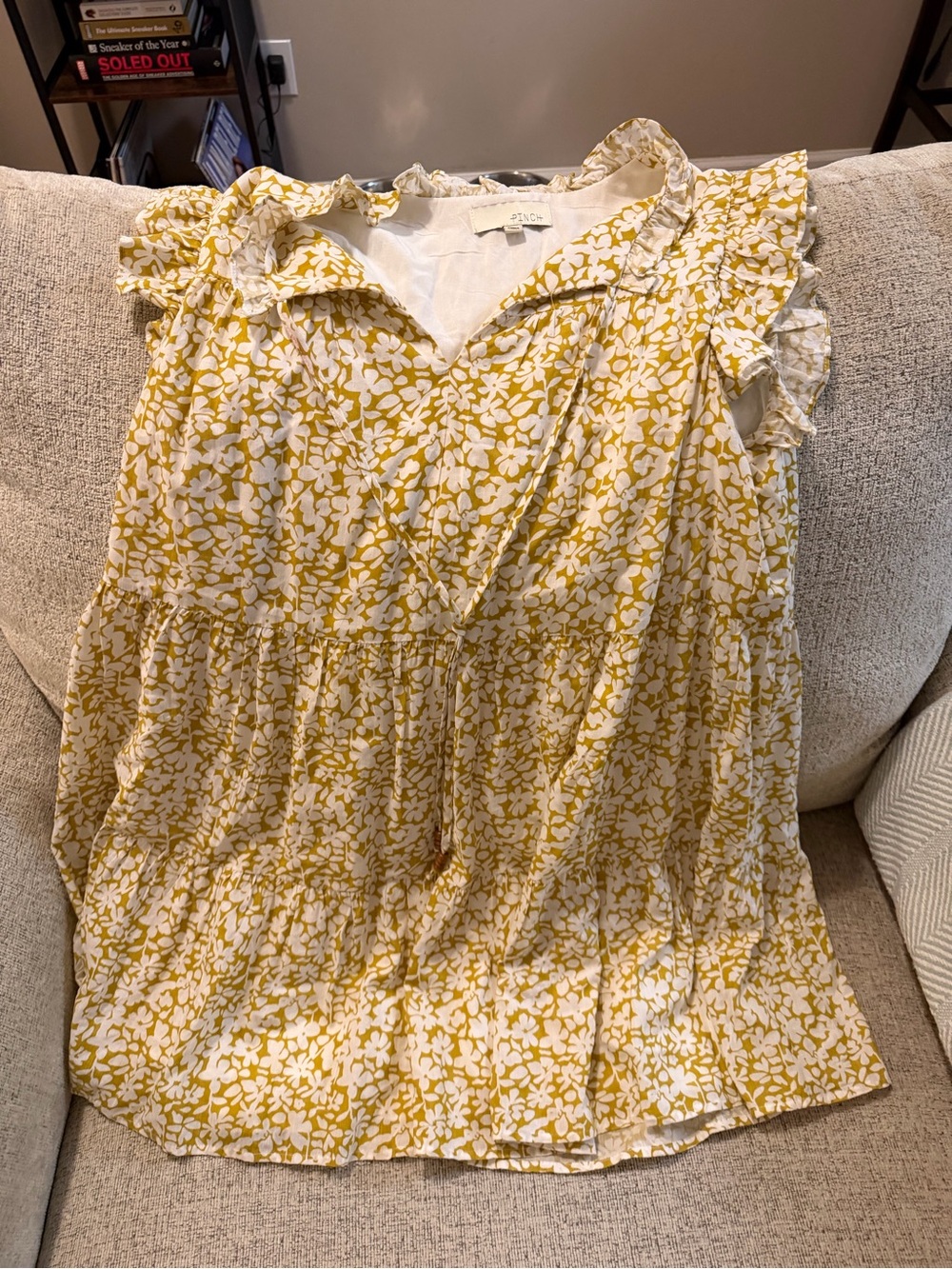 Pinch yellow and white floral dress, size M #floral #ruffles